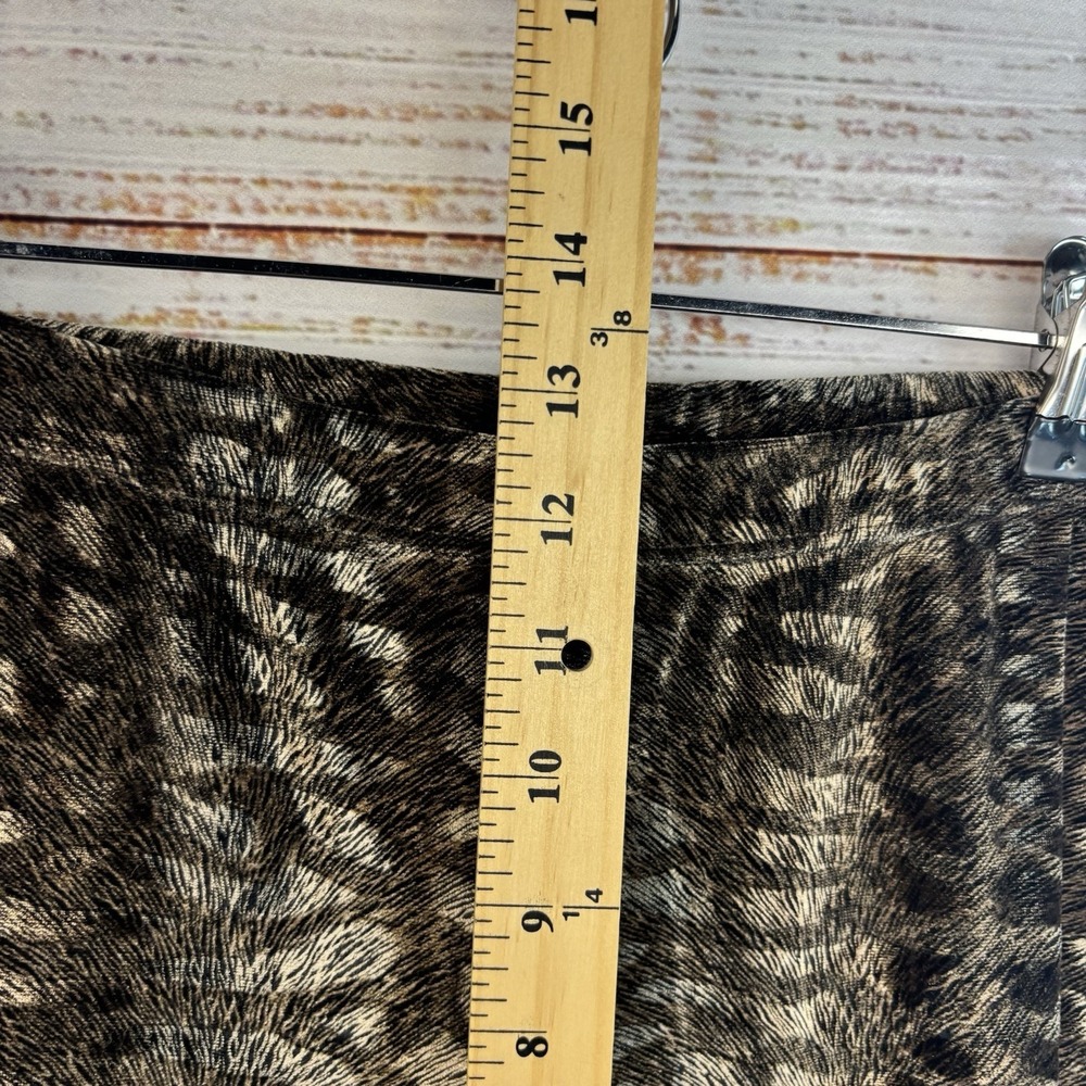 Women's Black & Gray Patterned Leggings - Picture 9 of 13